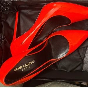 Ysl heels color discontinued! 🔥